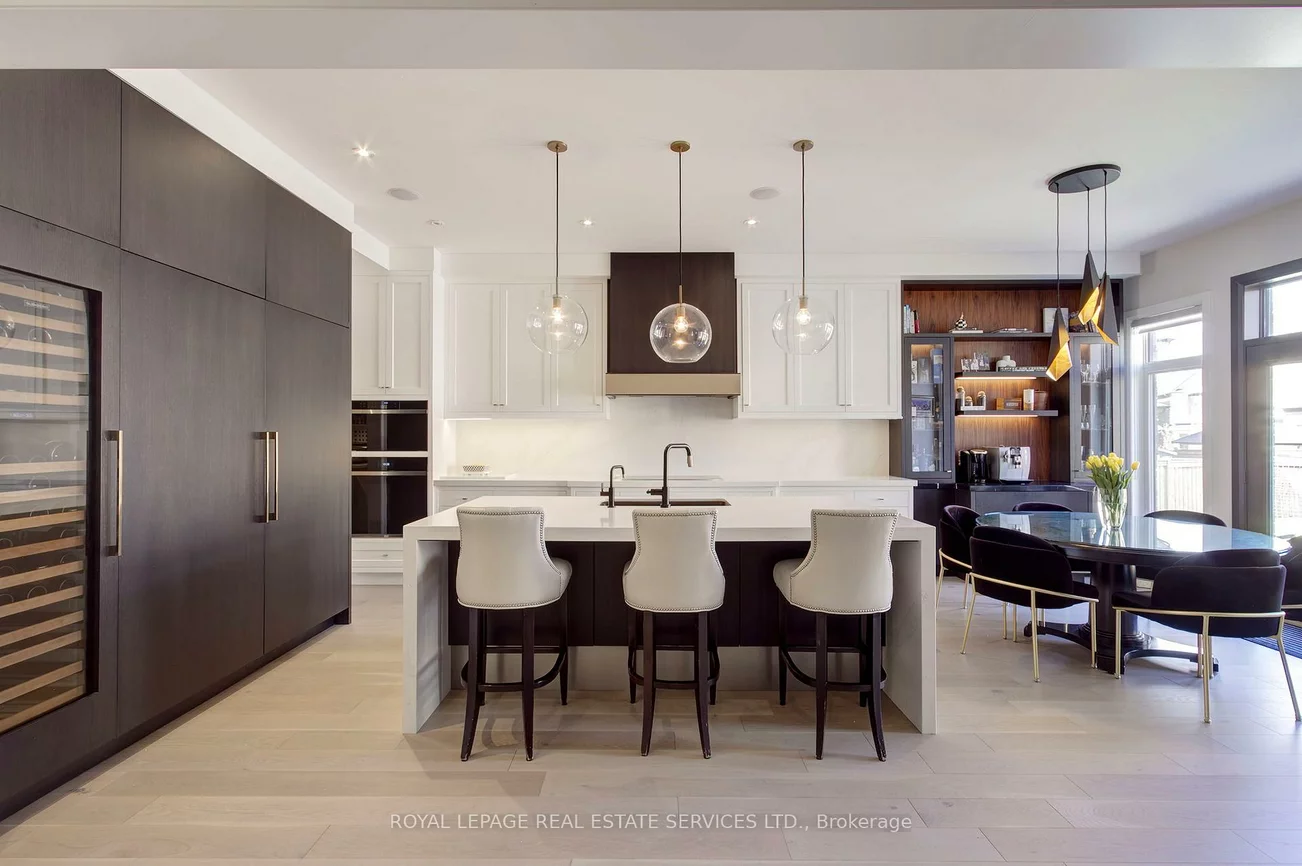 75, Ballmer, 1008 - GO Glenorchy, Oakville
