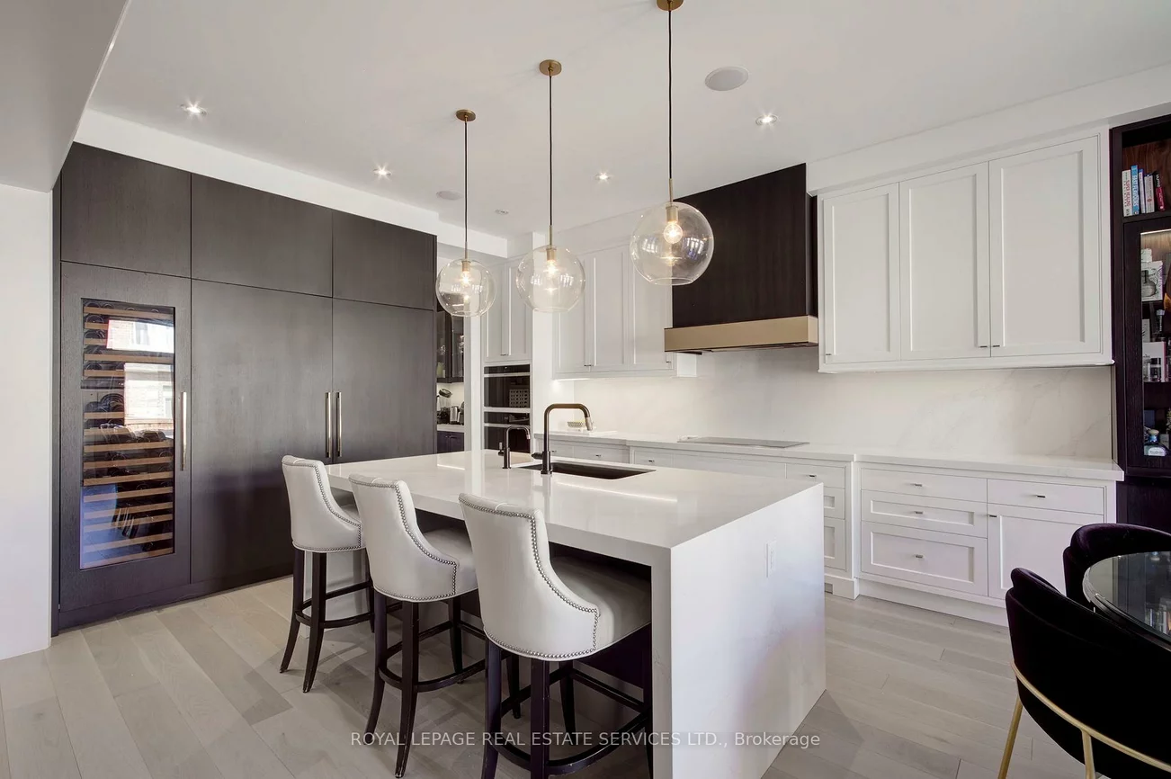 75, Ballmer, 1008 - GO Glenorchy, Oakville