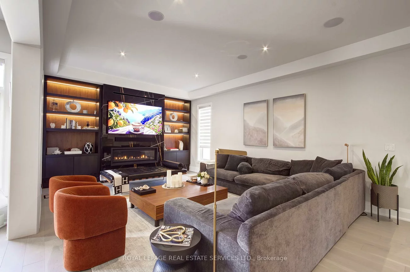 75, Ballmer, 1008 - GO Glenorchy, Oakville
