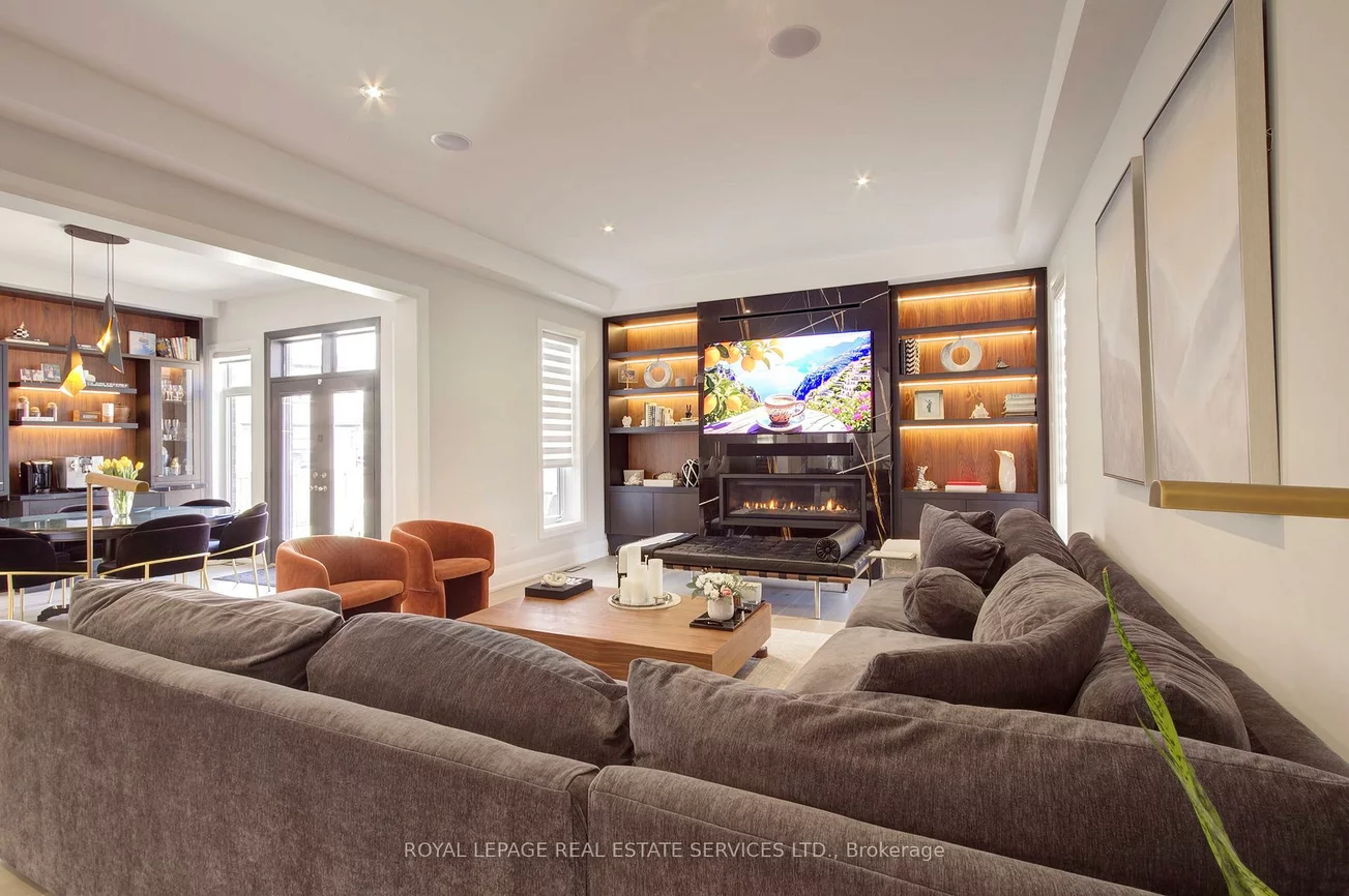75, Ballmer, 1008 - GO Glenorchy, Oakville