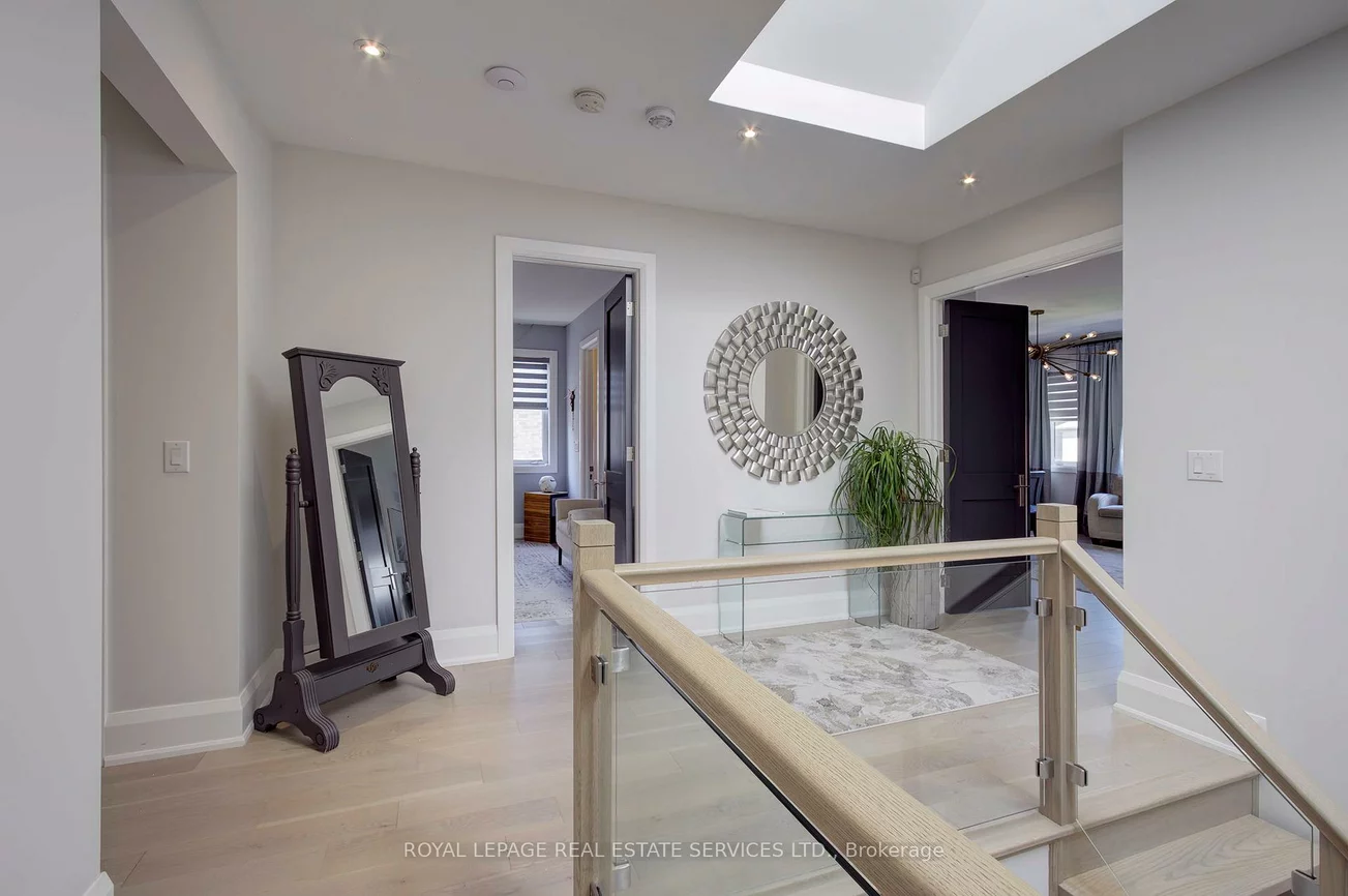 75, Ballmer, 1008 - GO Glenorchy, Oakville
