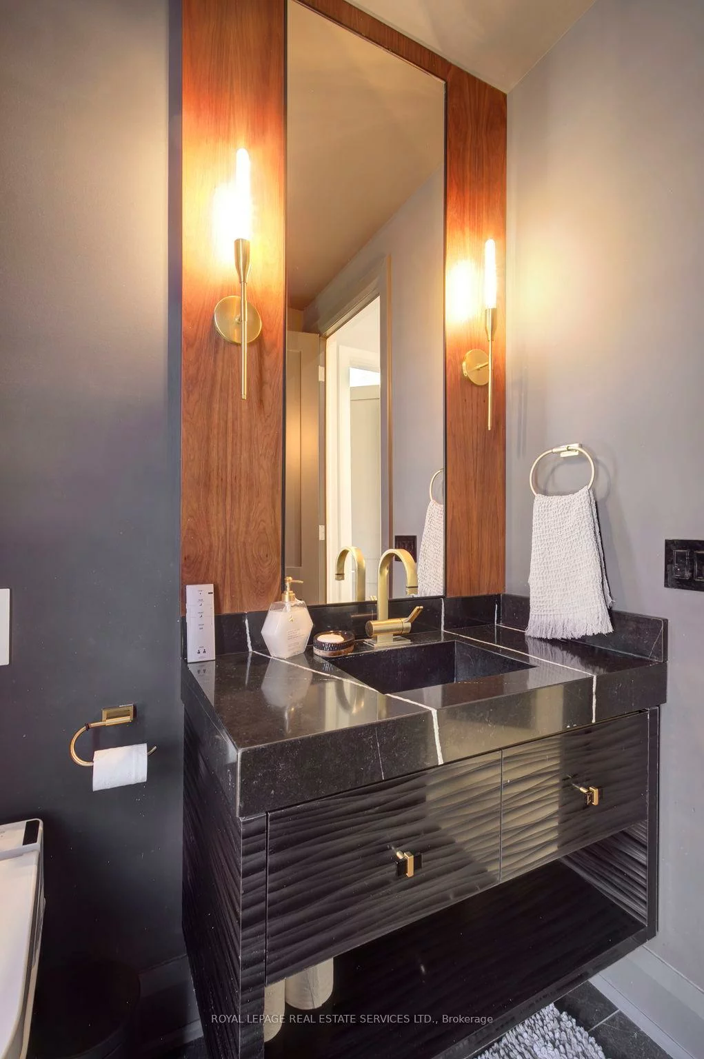 75, Ballmer, 1008 - GO Glenorchy, Oakville
