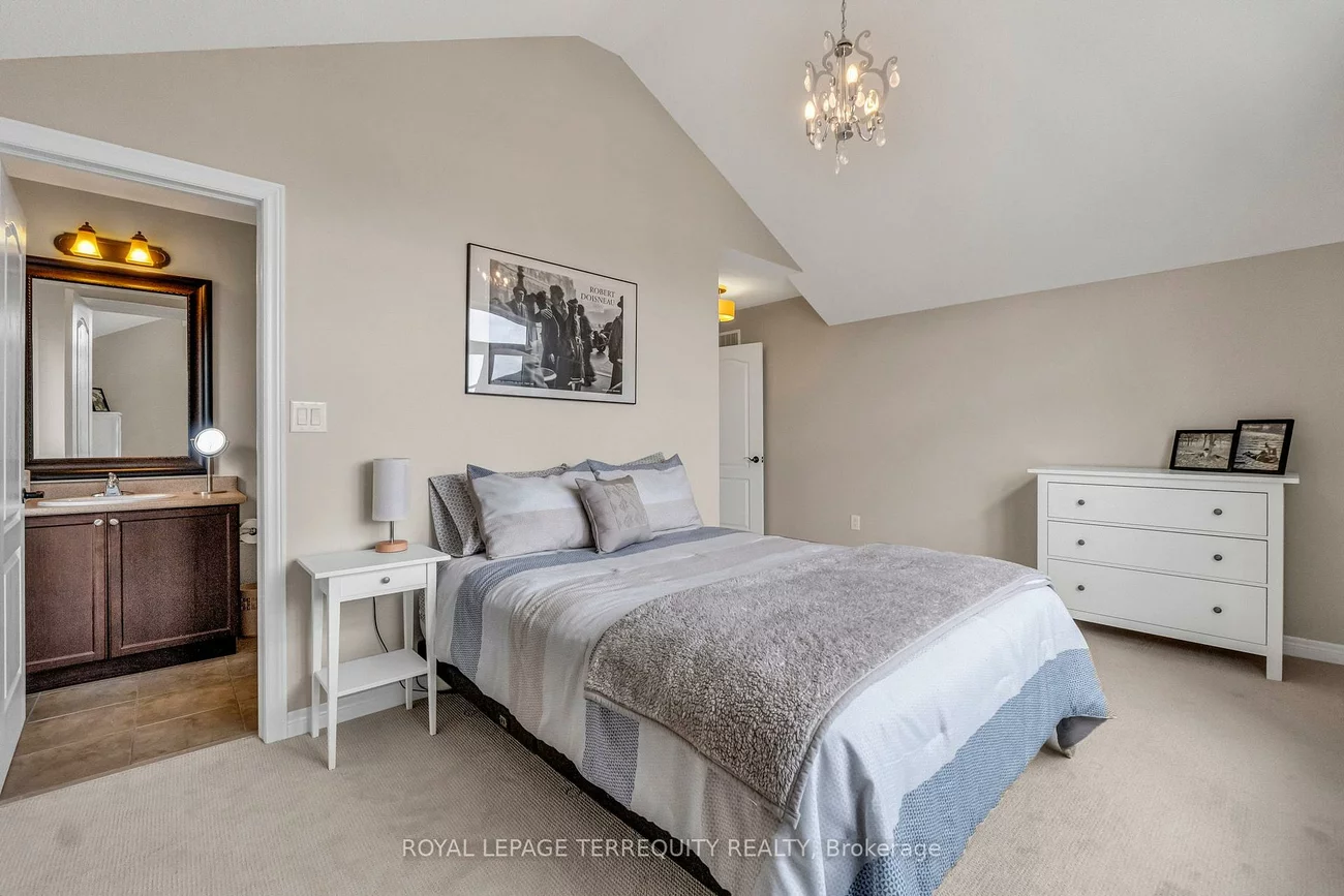 2298, Millstone, 1019 - WM Westmount, Oakville