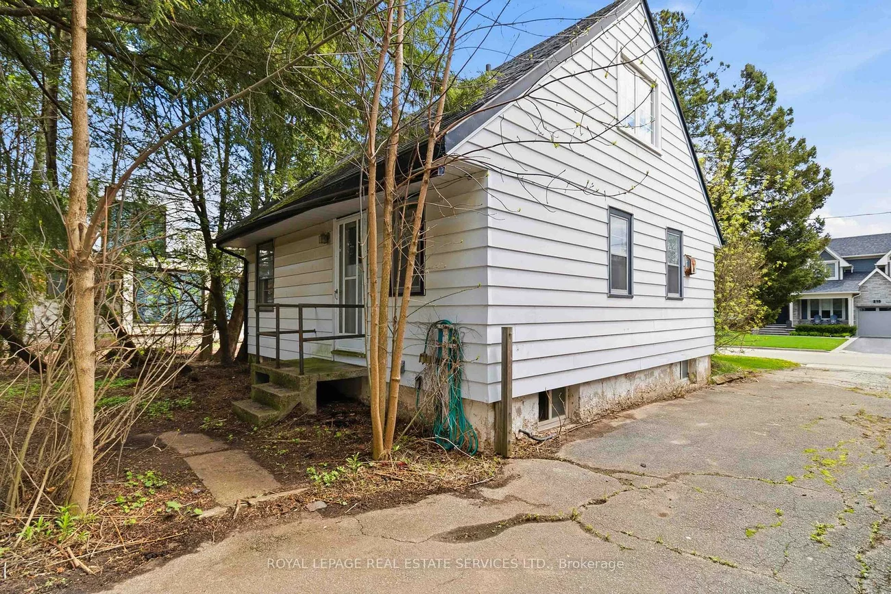 218, Jennings, 1001 - BR Bronte, Oakville