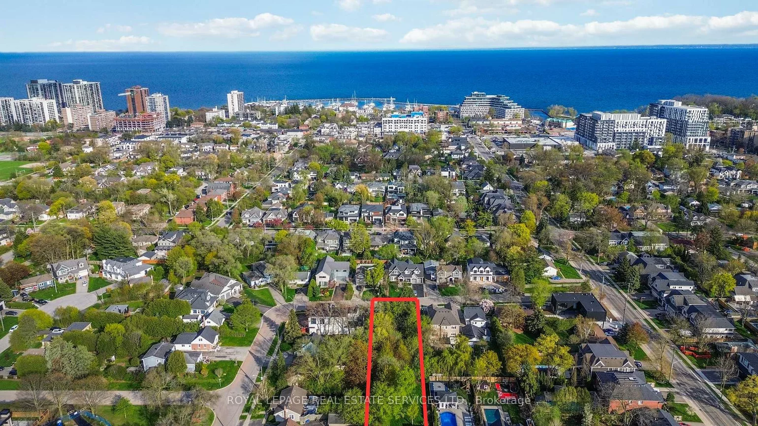 218, Jennings, 1001 - BR Bronte, Oakville