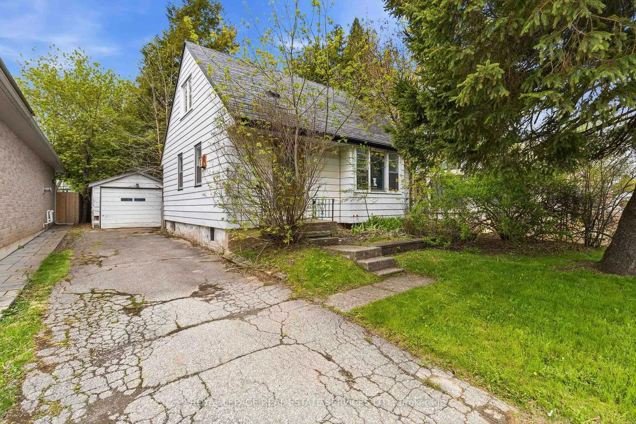 218, Jennings, 1001 - BR Bronte, Oakville