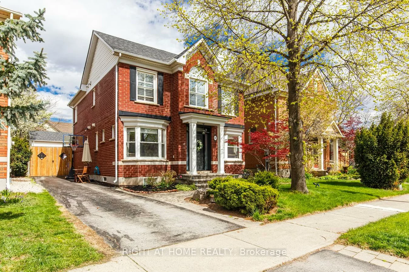 241, Lexington, 1015 - RO River Oaks, Oakville