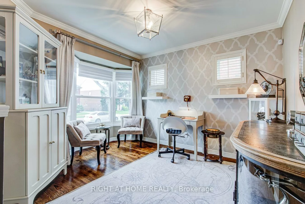 241, Lexington, 1015 - RO River Oaks, Oakville