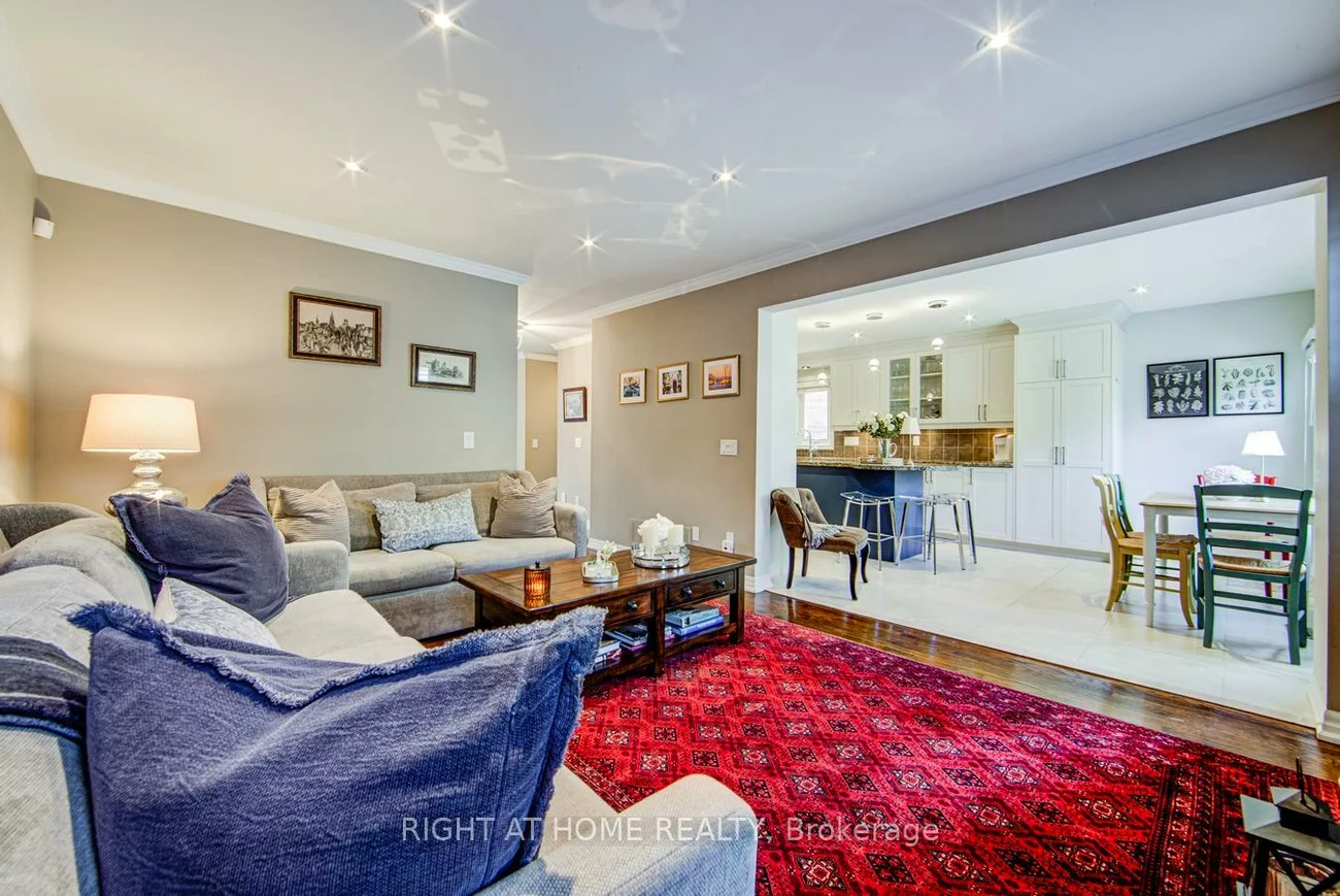 241, Lexington, 1015 - RO River Oaks, Oakville