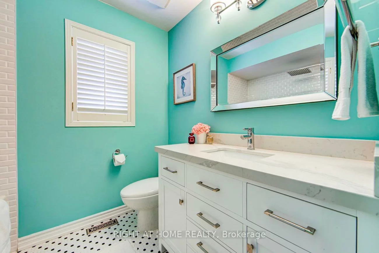 241, Lexington, 1015 - RO River Oaks, Oakville