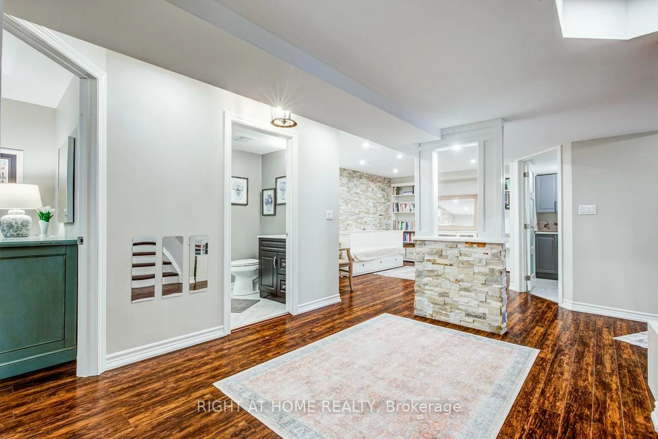 241, Lexington, 1015 - RO River Oaks, Oakville