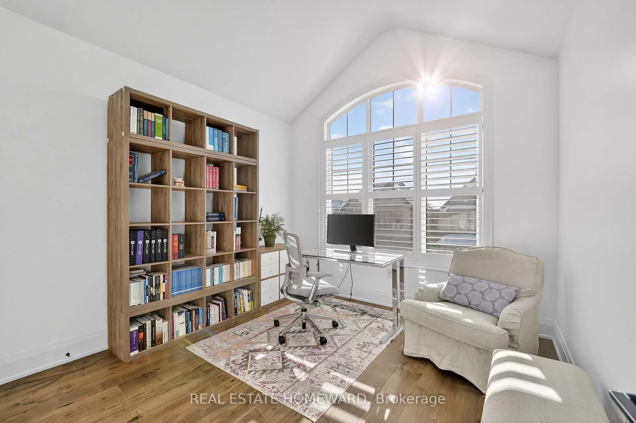 3329, Vernon Powell, 1008 - GO Glenorchy, Oakville
