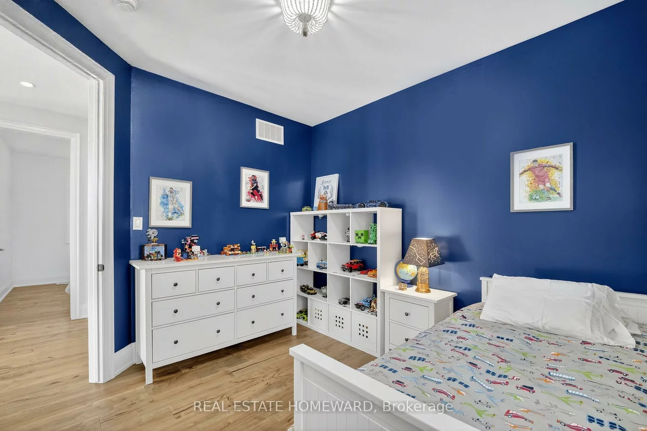 3329, Vernon Powell, 1008 - GO Glenorchy, Oakville