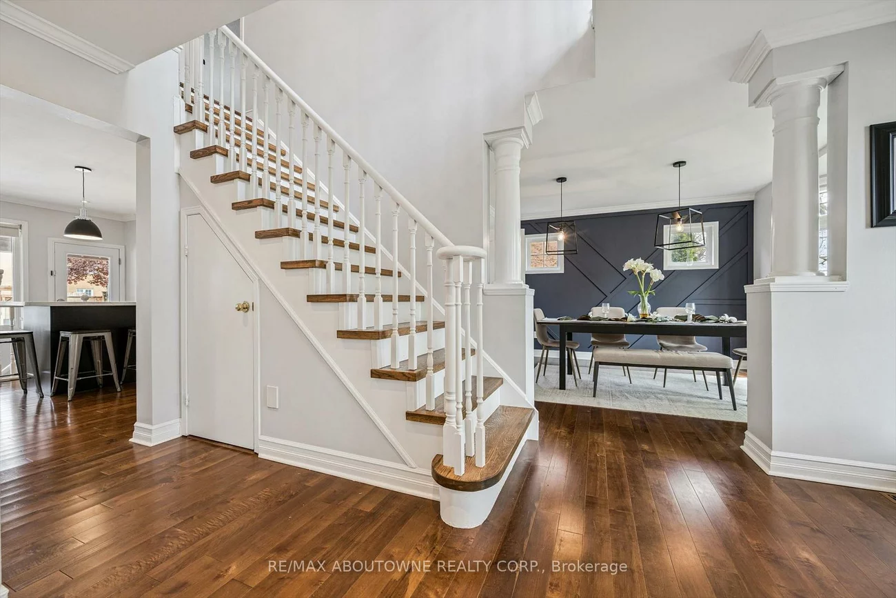 2500, Sixth, 1015 - RO River Oaks, Oakville