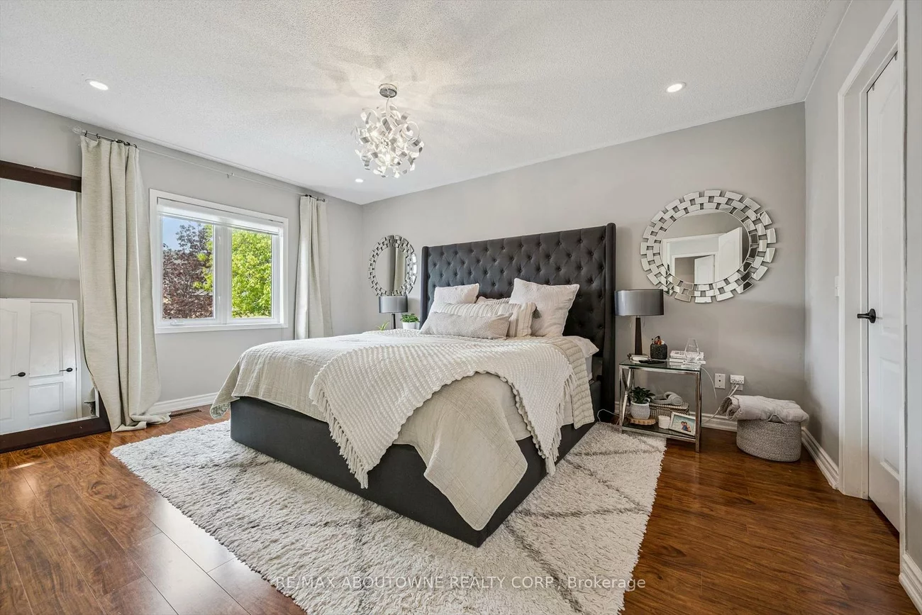 2500, Sixth, 1015 - RO River Oaks, Oakville