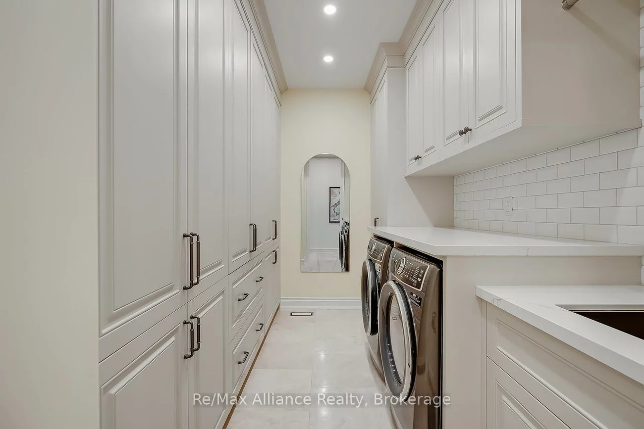 203, Burloak, 1001 - BR Bronte, Oakville