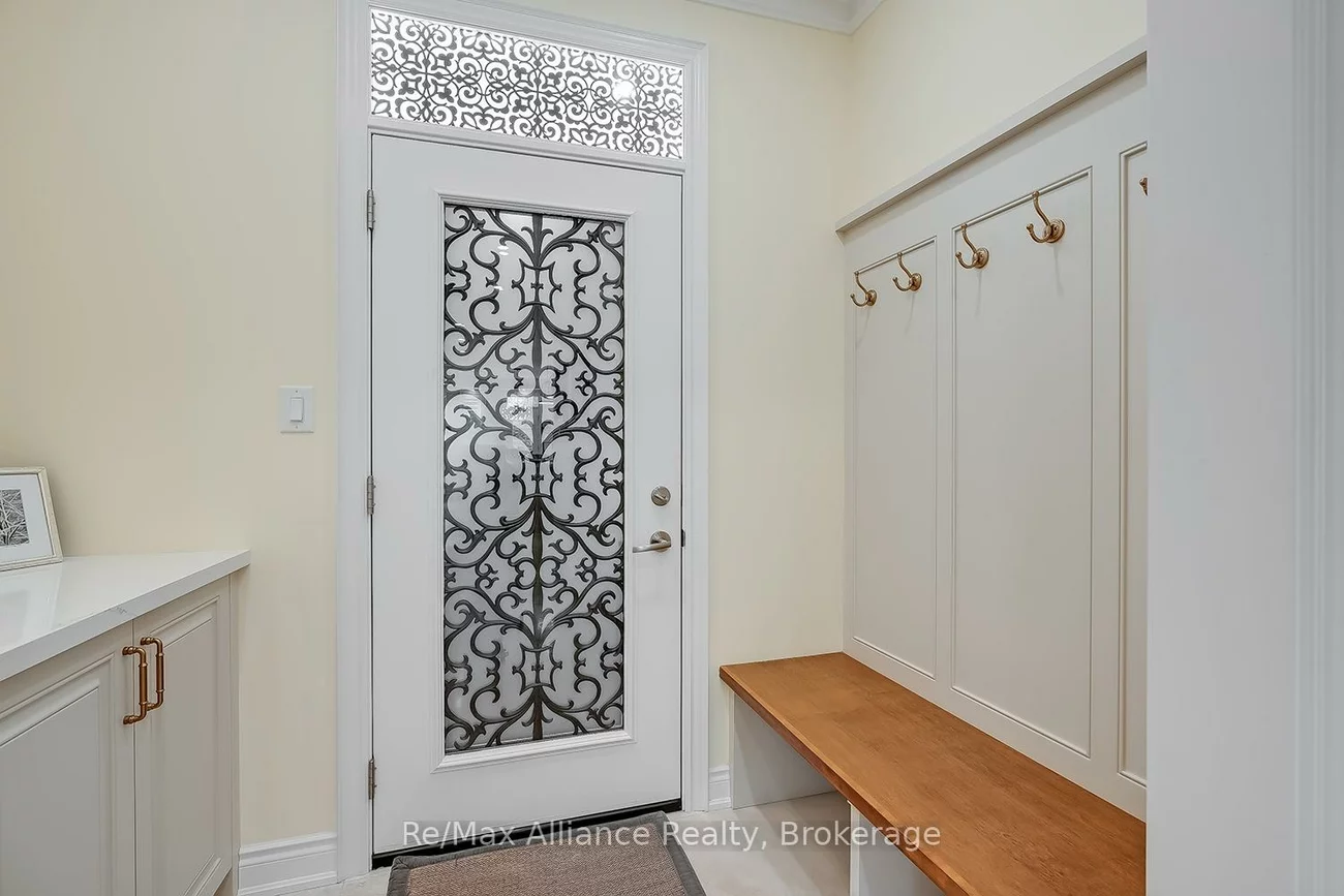 203, Burloak, 1001 - BR Bronte, Oakville