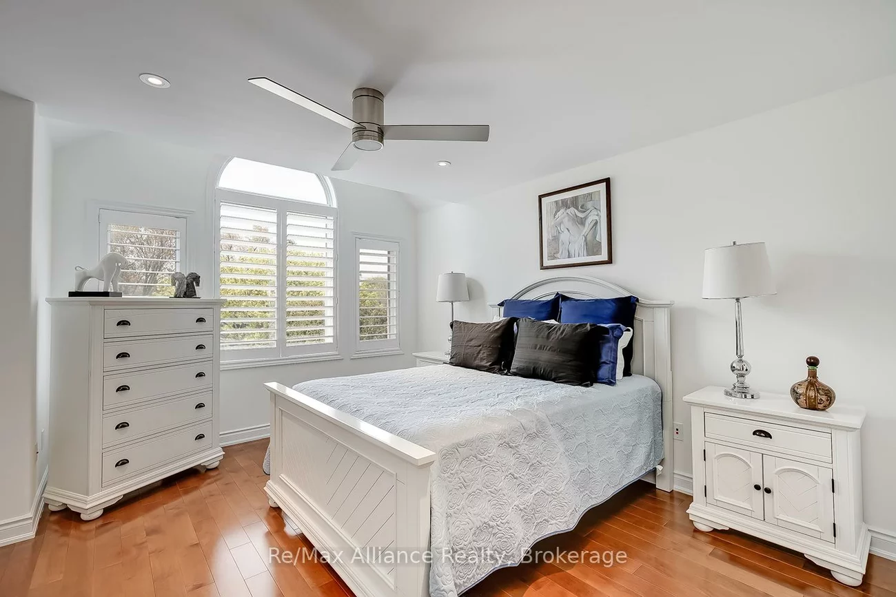 203, Burloak, 1001 - BR Bronte, Oakville