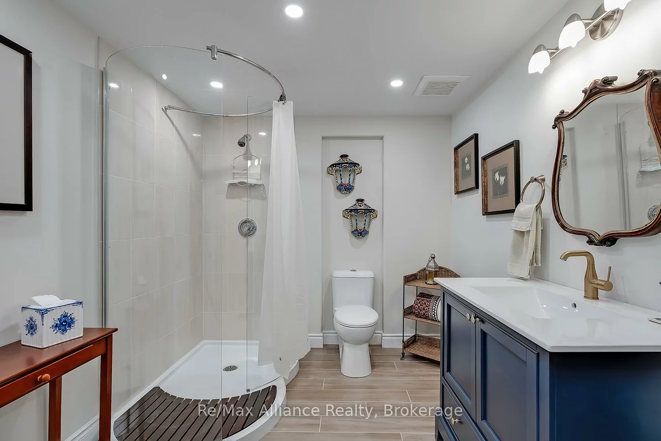203, Burloak, 1001 - BR Bronte, Oakville