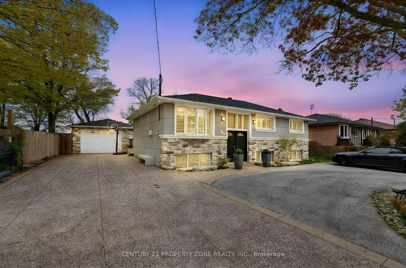 547, Pinegrove, 1020 - WO West, Oakville