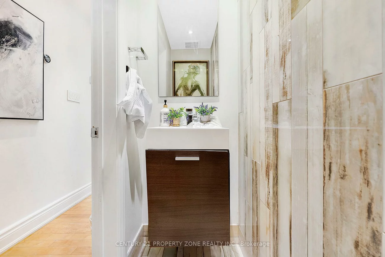 547, Pinegrove, 1020 - WO West, Oakville