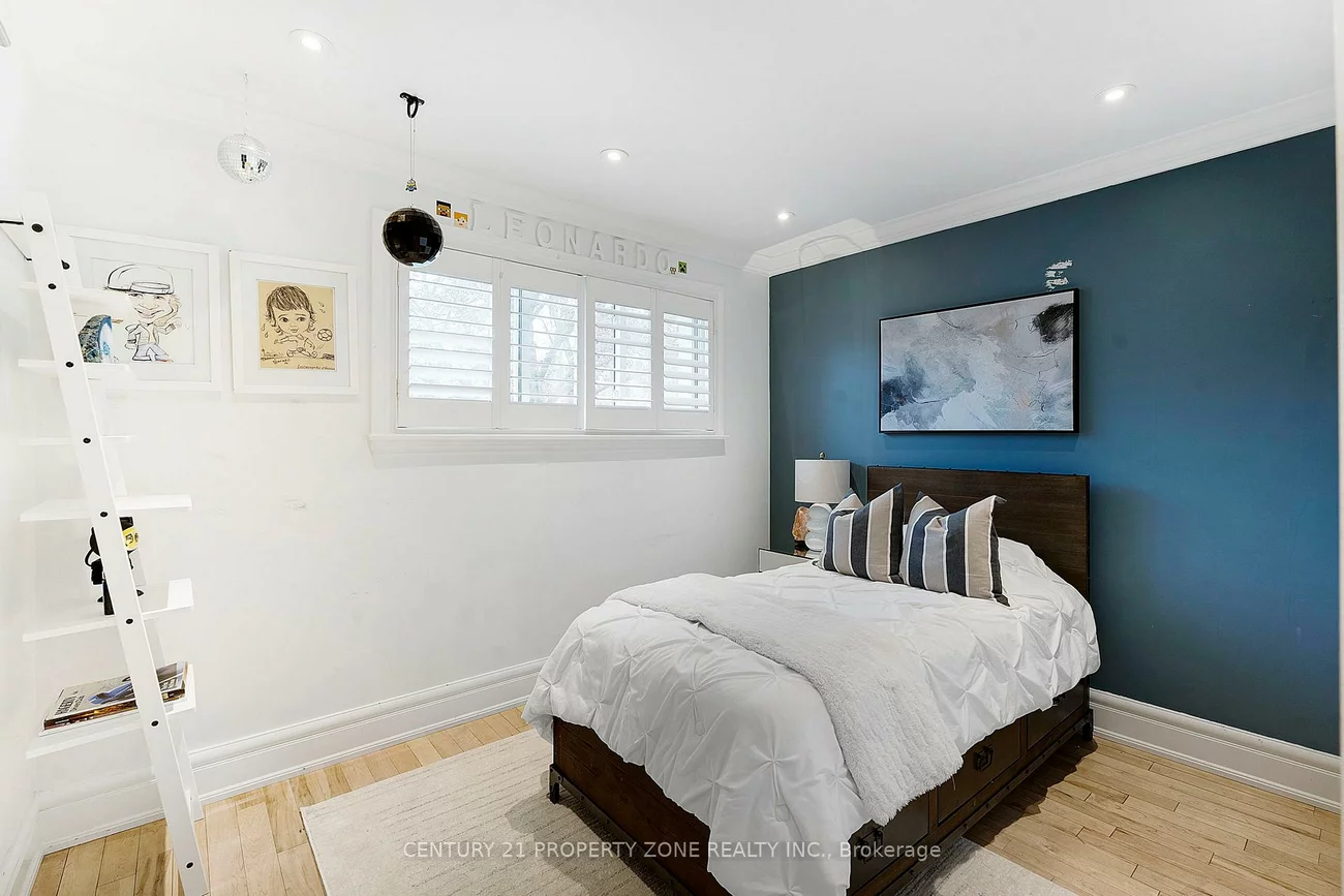 547, Pinegrove, 1020 - WO West, Oakville