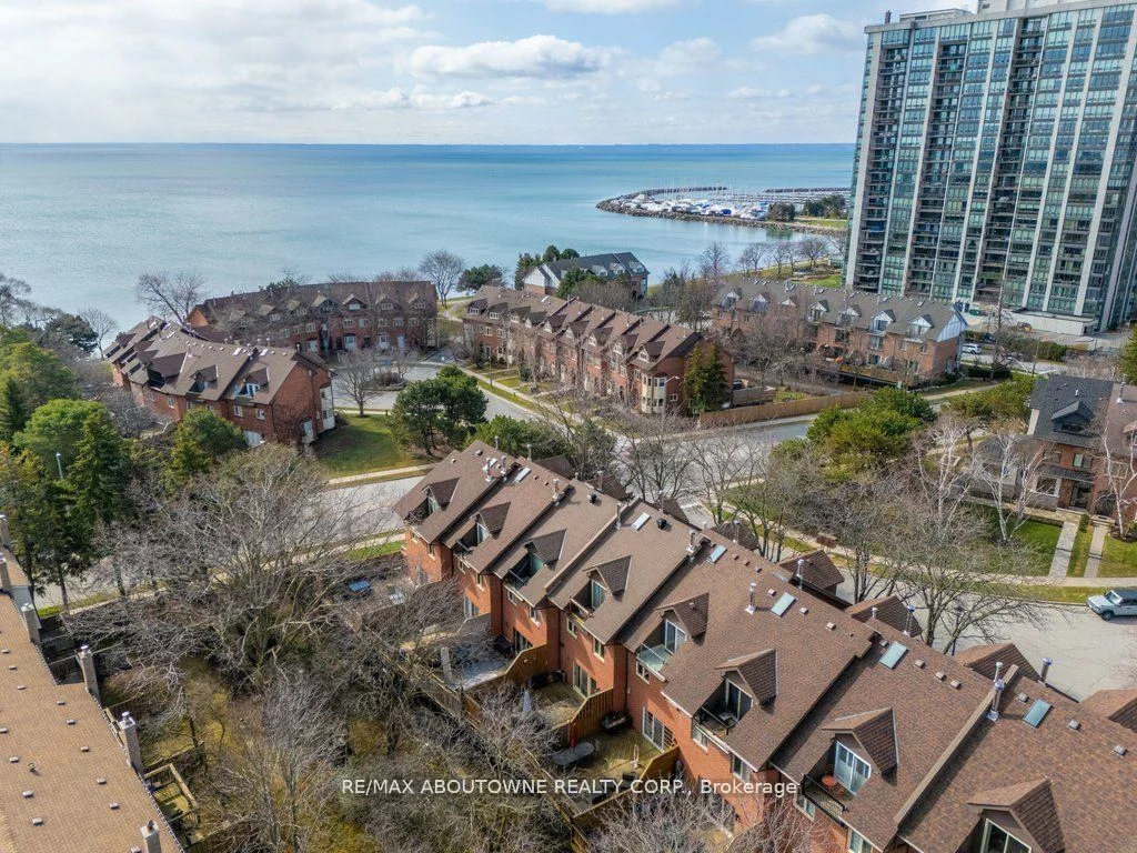 45, Tradewind, 1001 - BR Bronte, Oakville