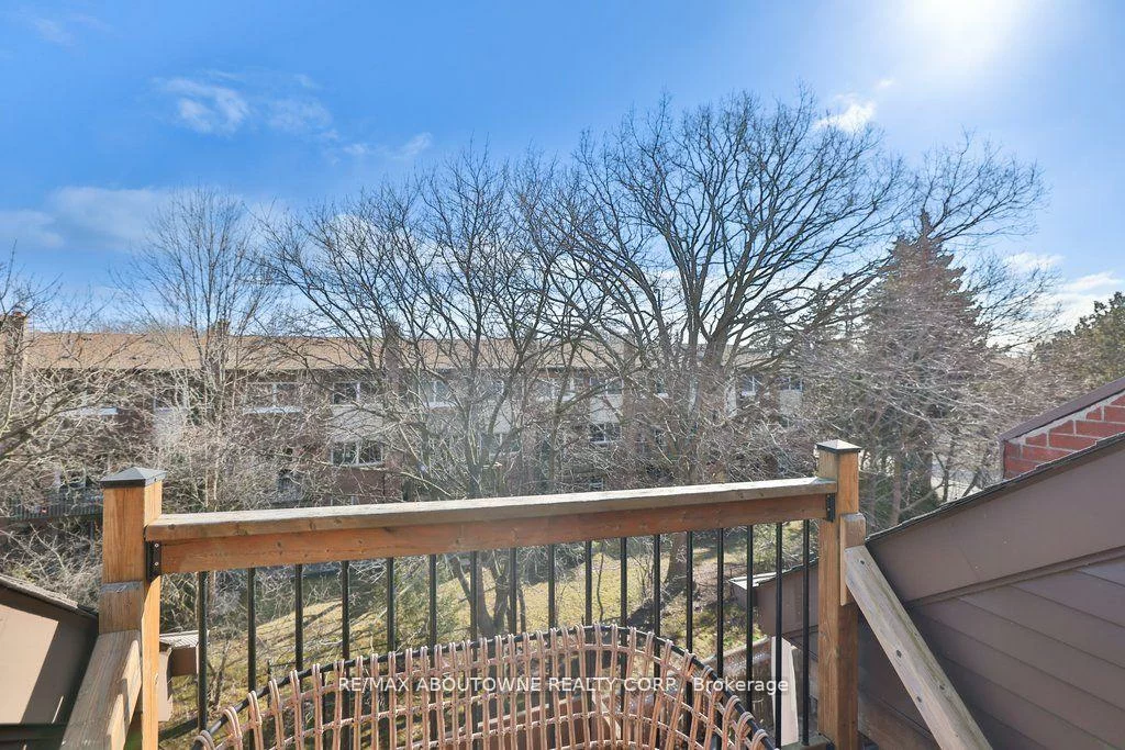 45, Tradewind, 1001 - BR Bronte, Oakville