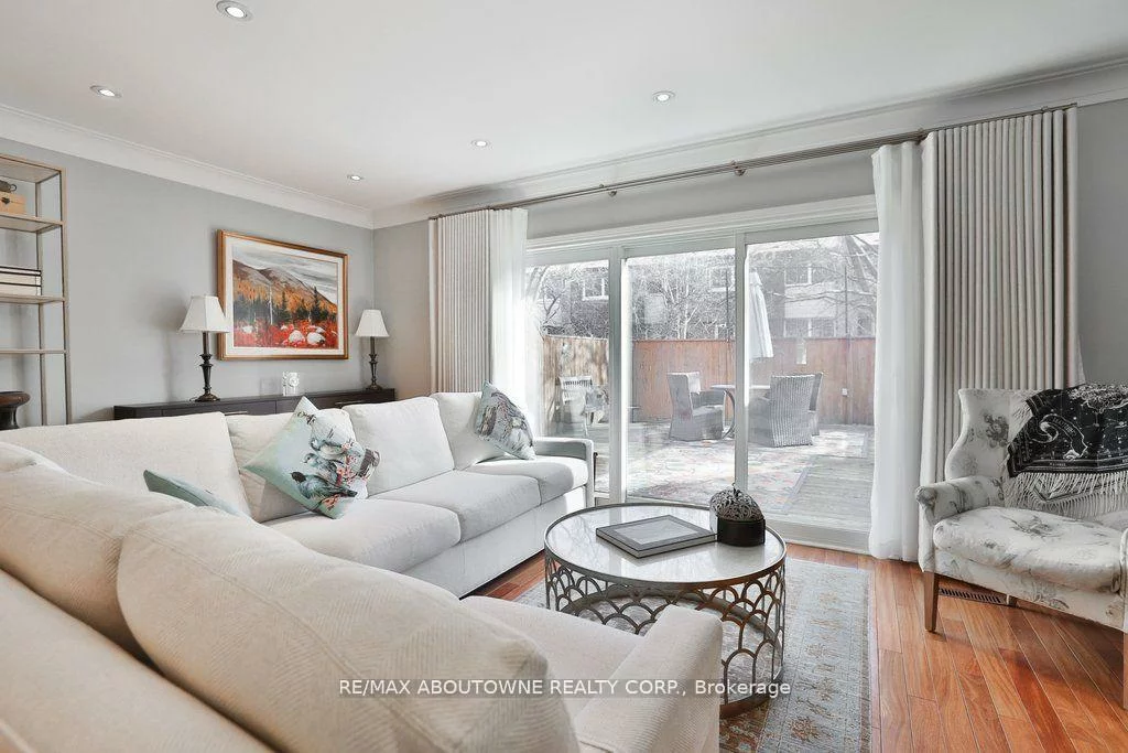 45, Tradewind, 1001 - BR Bronte, Oakville