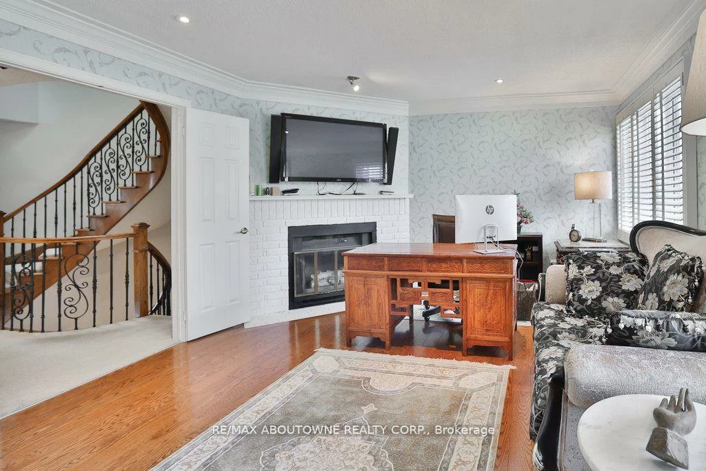 45, Tradewind, 1001 - BR Bronte, Oakville