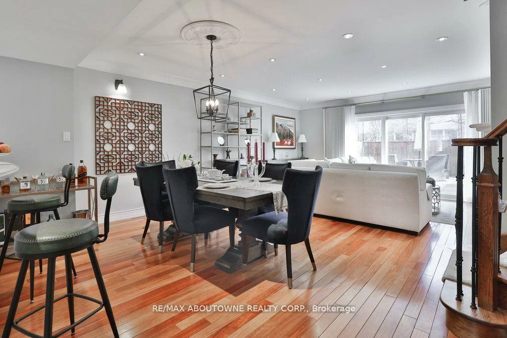 45, Tradewind, 1001 - BR Bronte, Oakville