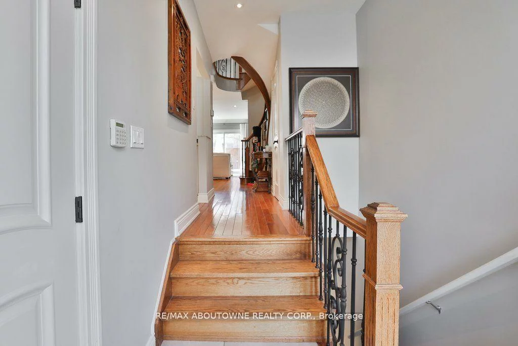 45, Tradewind, 1001 - BR Bronte, Oakville