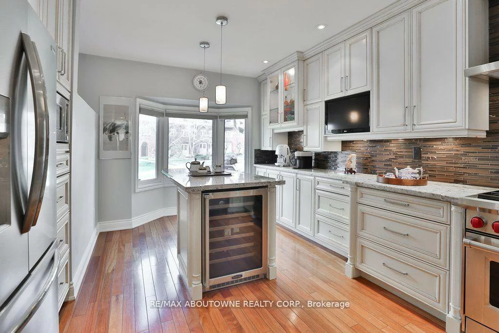 45, Tradewind, 1001 - BR Bronte, Oakville