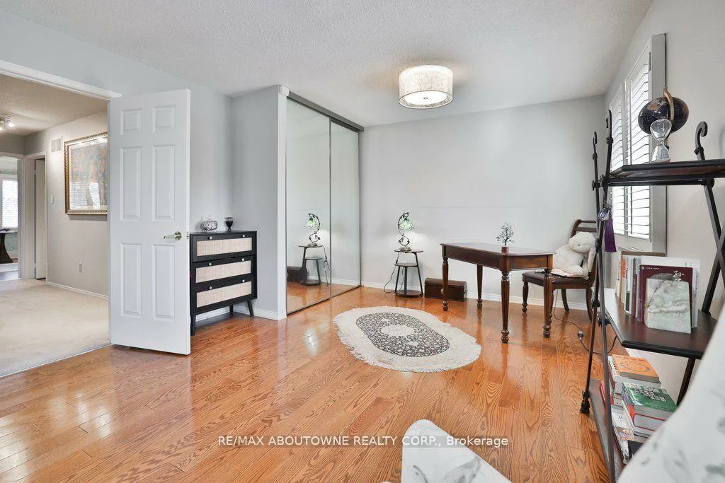 45, Tradewind, 1001 - BR Bronte, Oakville