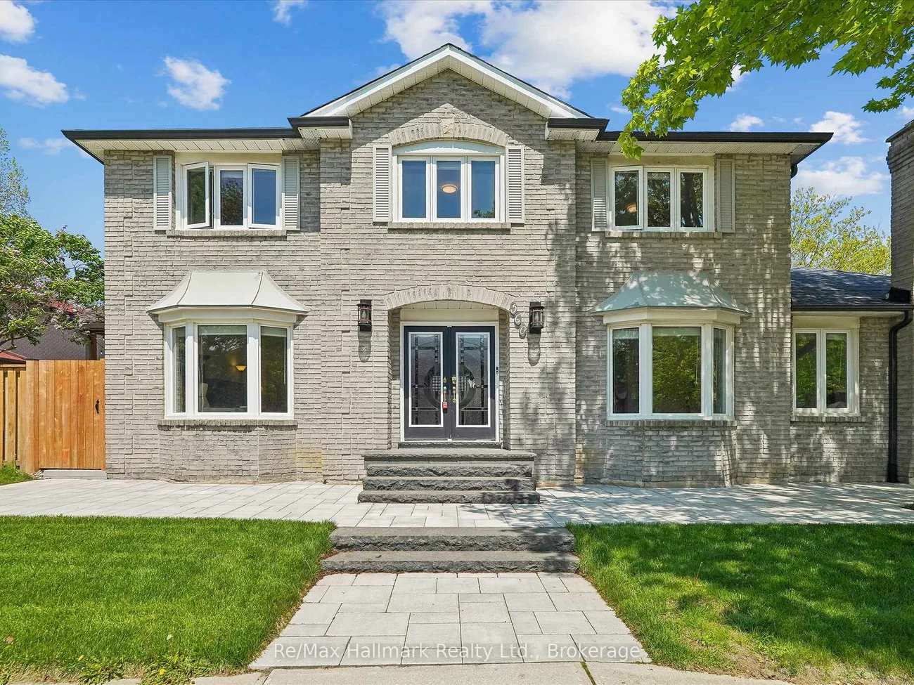 560, Chillingham, 1006 - FD Ford, Oakville