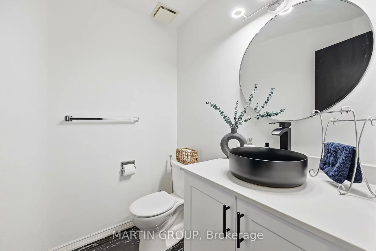 376, Carrier, 1015 - RO River Oaks, Oakville