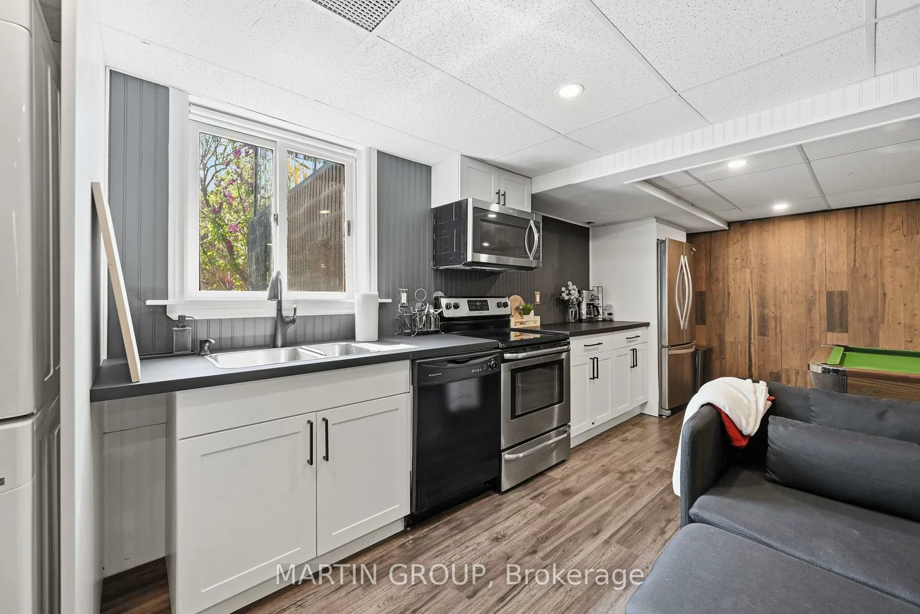 376, Carrier, 1015 - RO River Oaks, Oakville