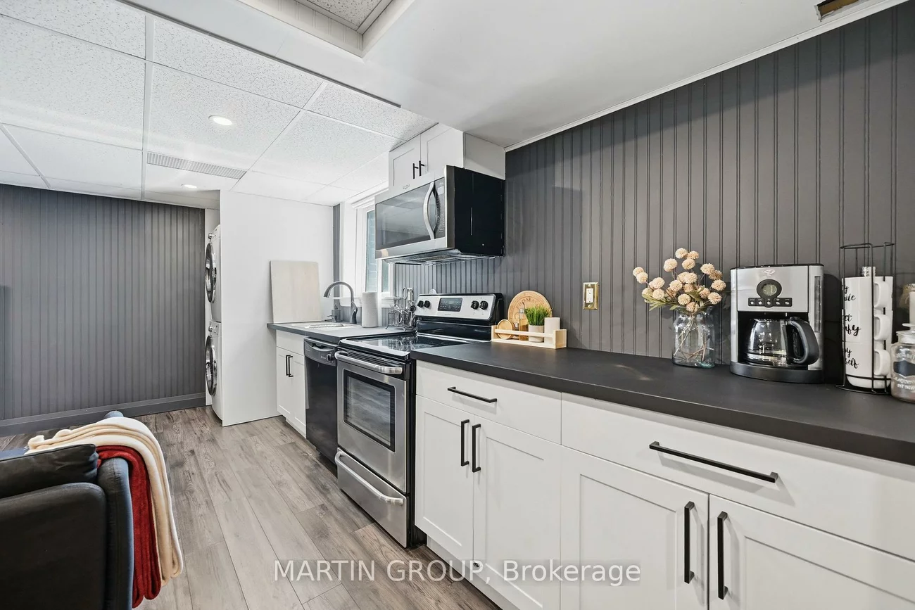 376, Carrier, 1015 - RO River Oaks, Oakville
