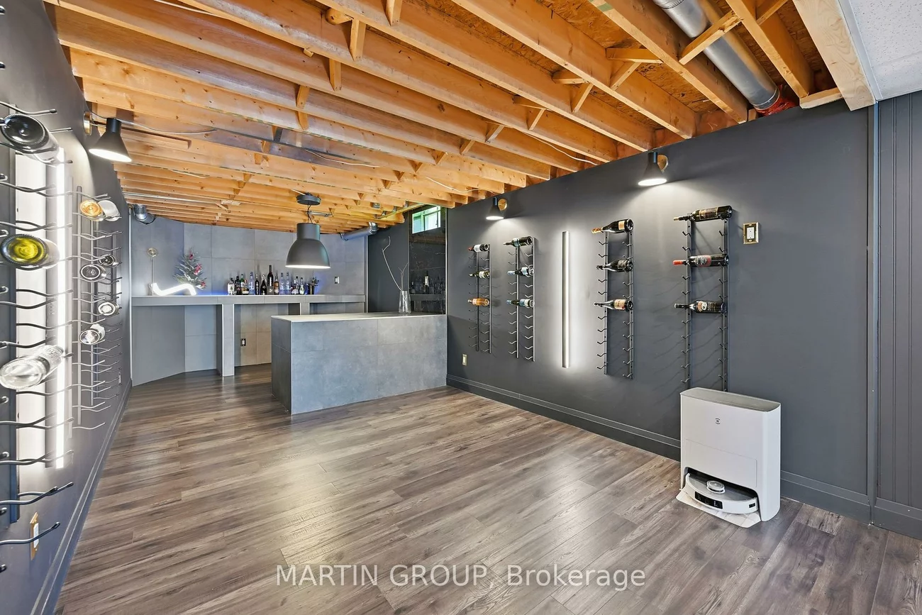 376, Carrier, 1015 - RO River Oaks, Oakville