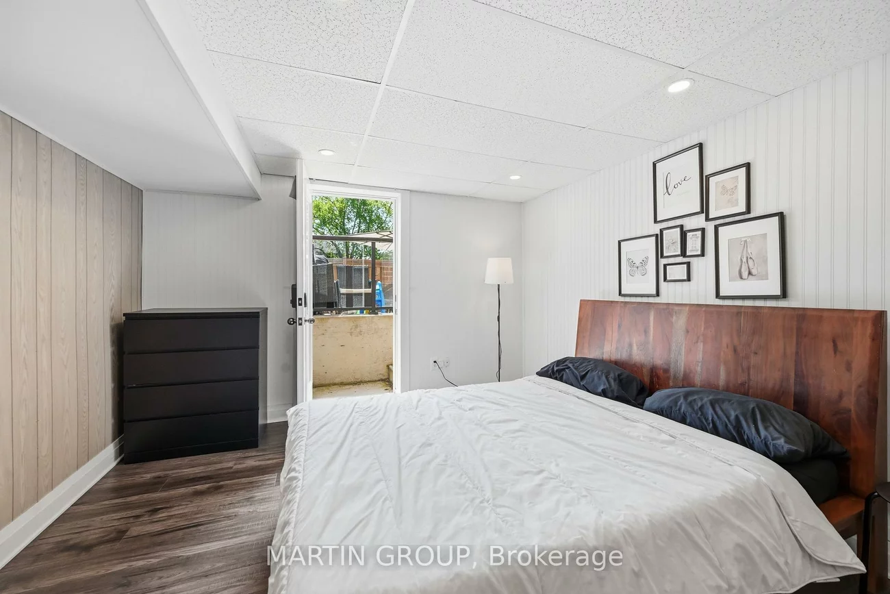376, Carrier, 1015 - RO River Oaks, Oakville