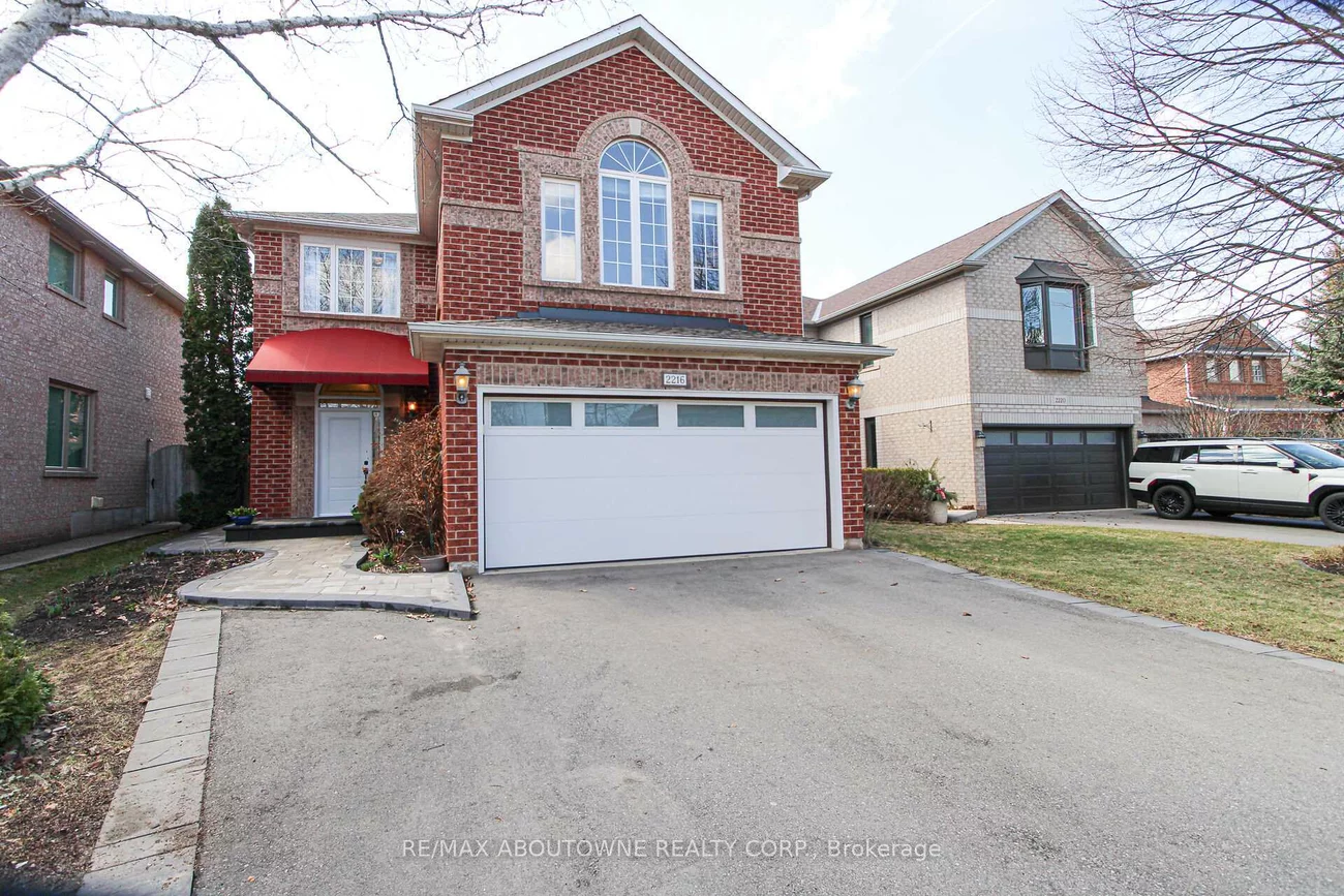 2216, NORFOLK, 1015 - RO River Oaks, Oakville