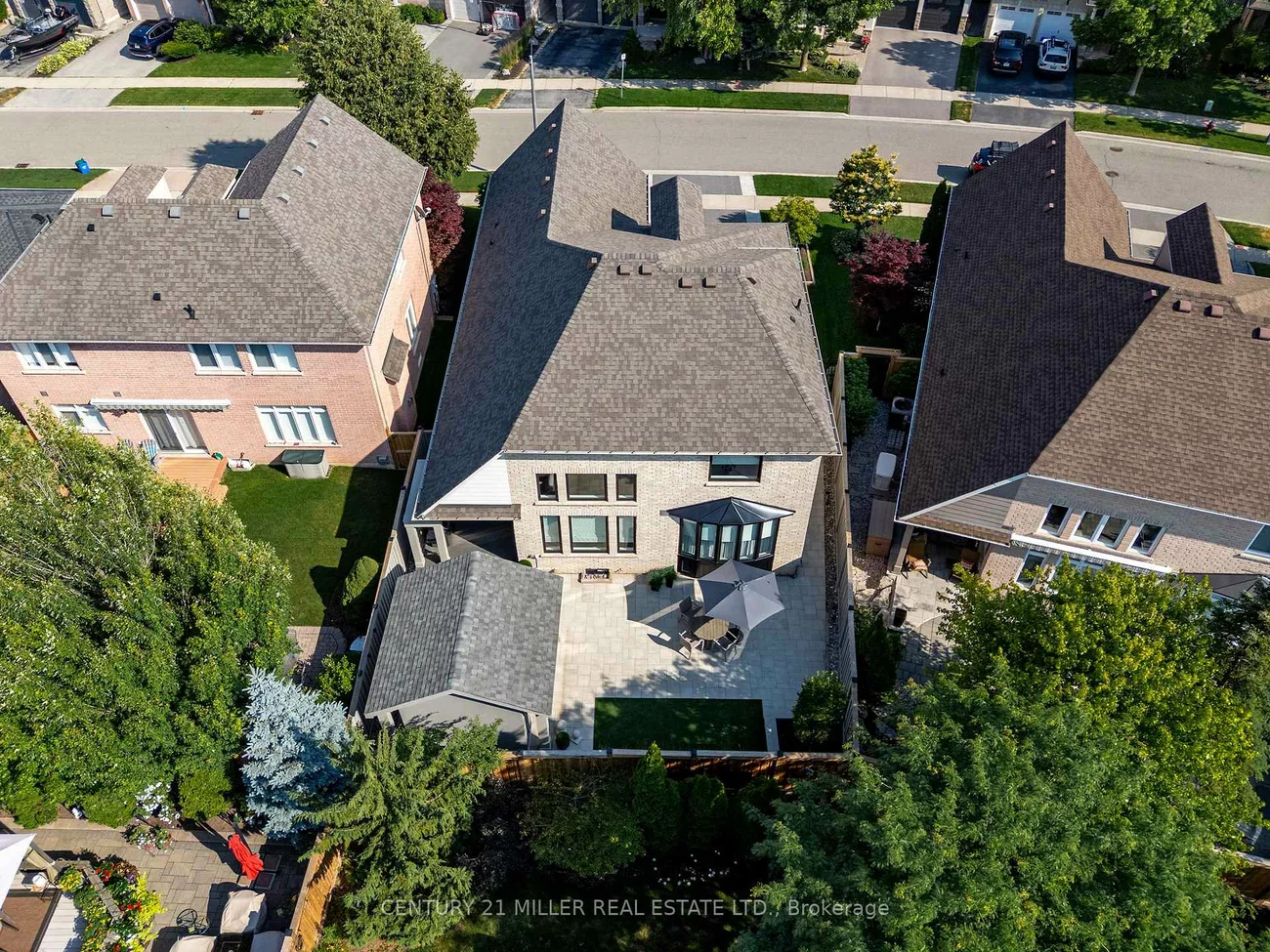2201, Rochester, 1000 - BC Bronte Creek, Oakville