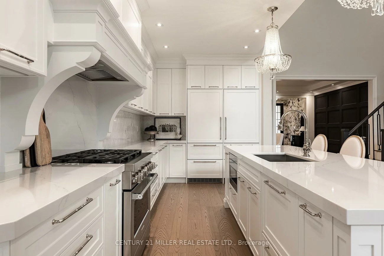 2201, Rochester, 1000 - BC Bronte Creek, Oakville