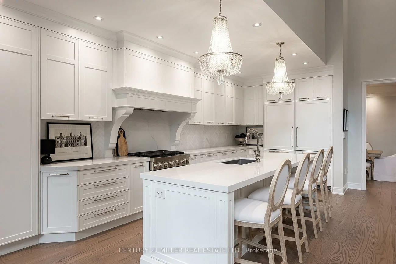 2201, Rochester, 1000 - BC Bronte Creek, Oakville