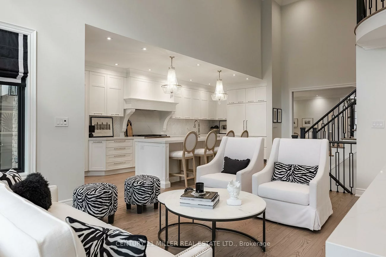 2201, Rochester, 1000 - BC Bronte Creek, Oakville