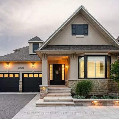2201, Rochester, 1000 - BC Bronte Creek, Oakville