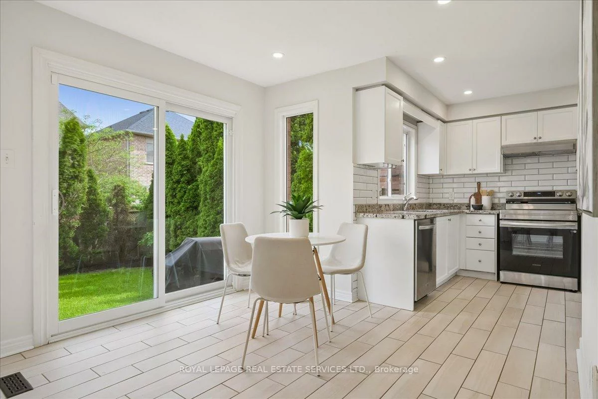1493, Derby County, 1022 - WT West Oak Trails, Oakville