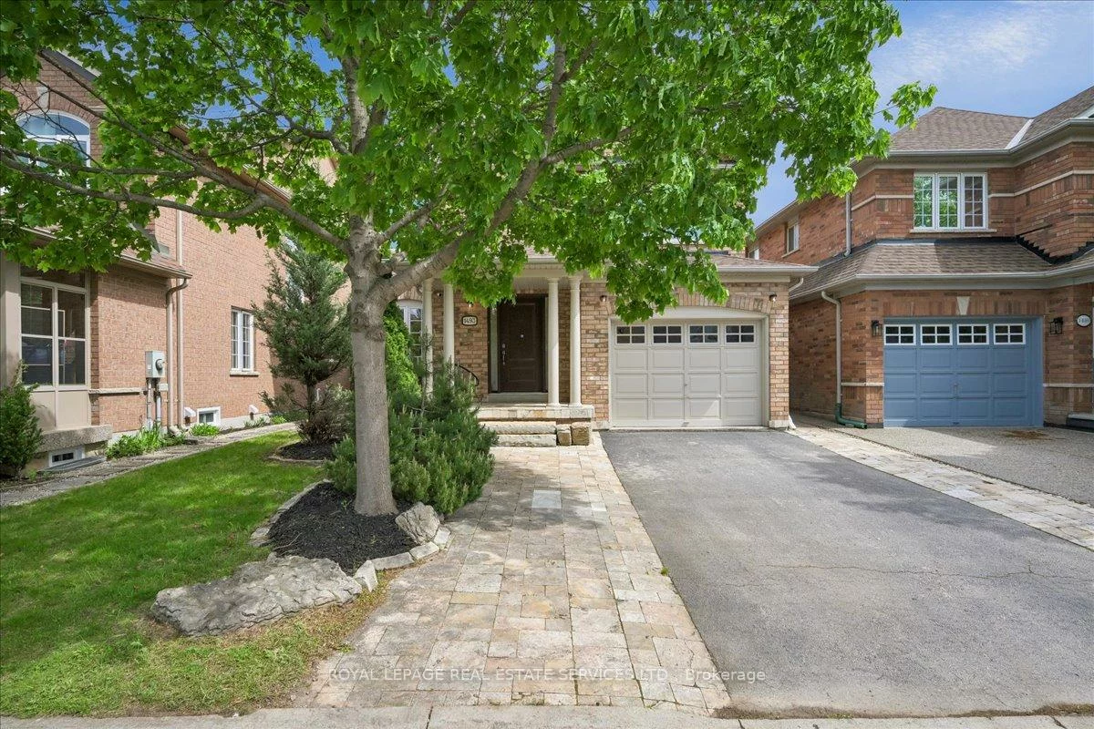 1493, Derby County, 1022 - WT West Oak Trails, Oakville
