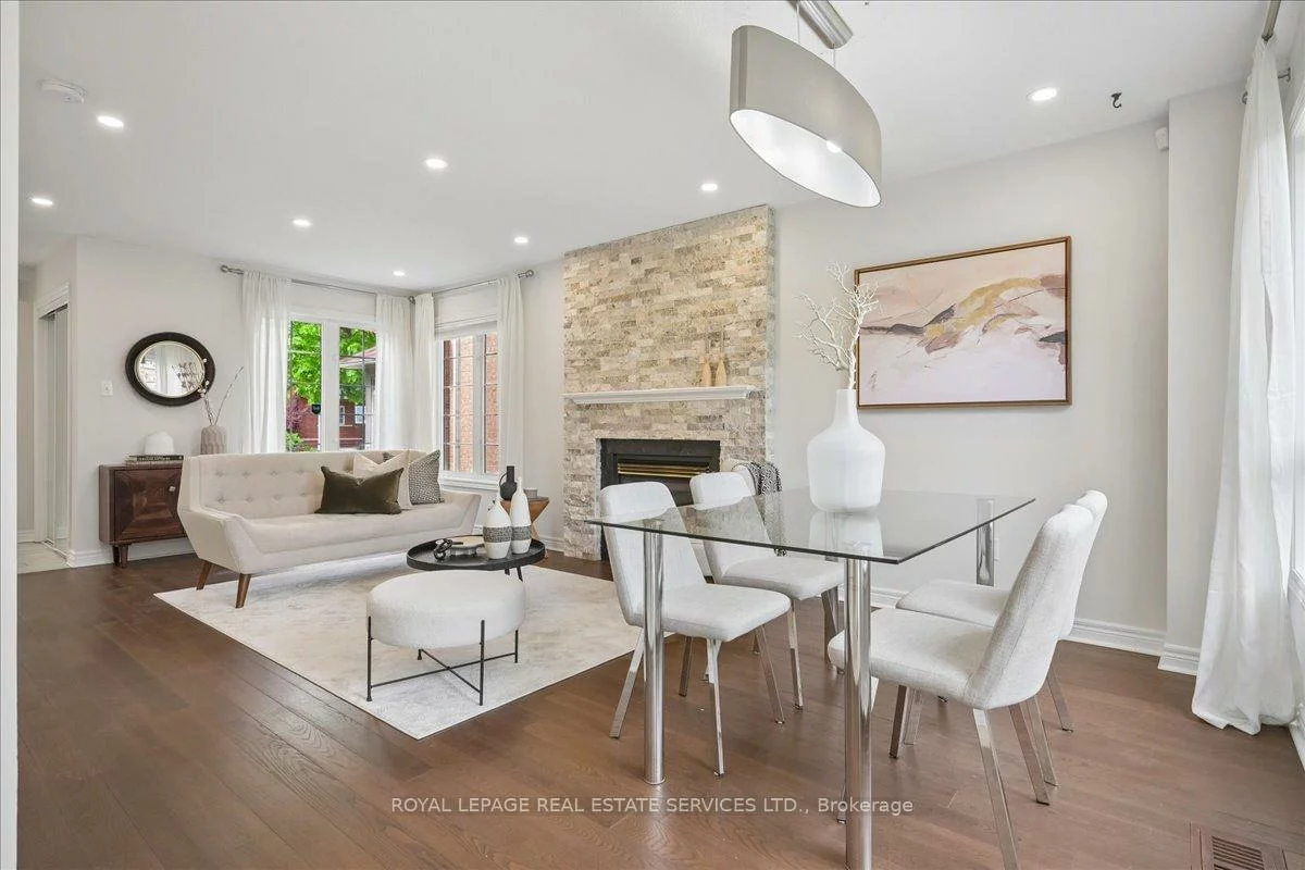 1493, Derby County, 1022 - WT West Oak Trails, Oakville