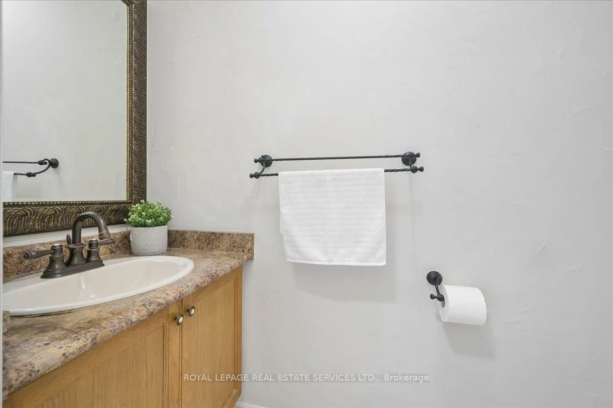 1493, Derby County, 1022 - WT West Oak Trails, Oakville